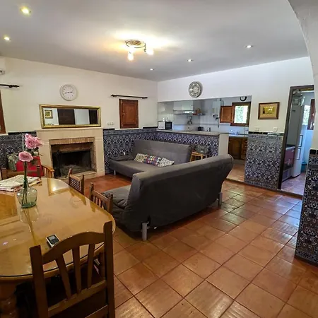Holiday home Huertas Del Castillo Benameji